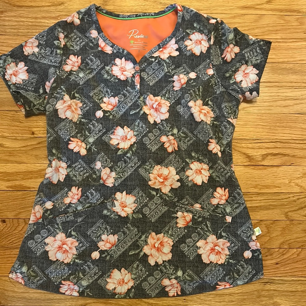 Healing hands scrub top